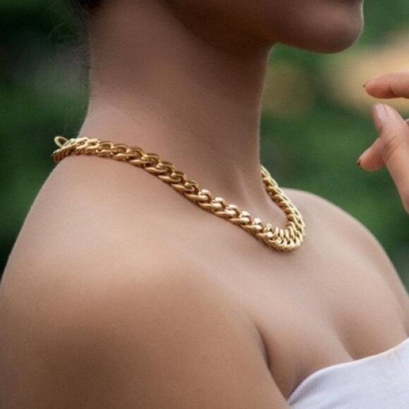 NEW 18K GOLD CUBAN CHAIN NECKLACE,, NICE NECKLACE, CUTE NECKLACE - Picture 4 of 7